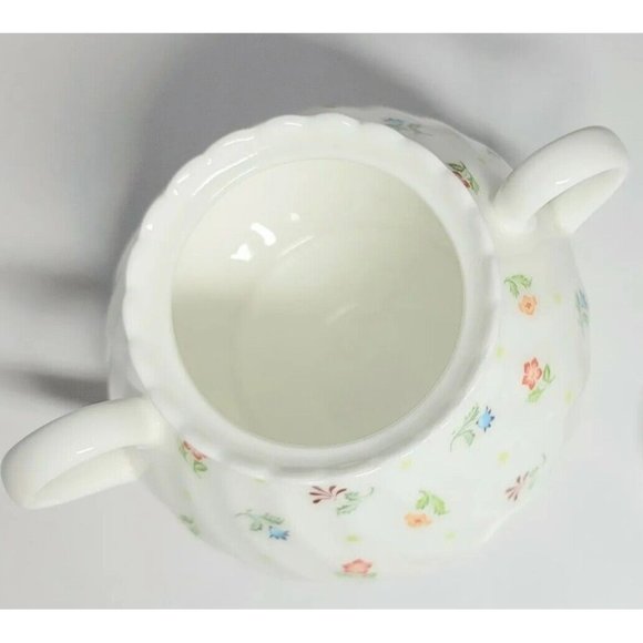 Vintage Wedgwood Sugar Bowl W Lid Cascade Pattern Floral Flowers Spring Blooming - Picture 6 of 7